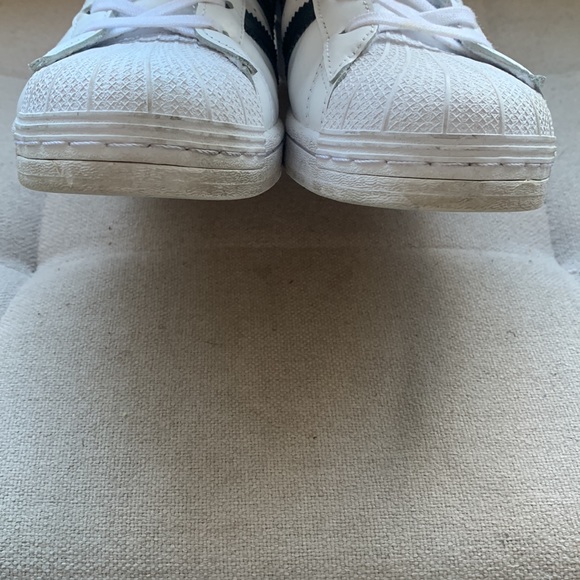 Adidas Stan Smith VS. Superstar Shell Toe Sneakers Size 5.5 - Picture 7 of 16
